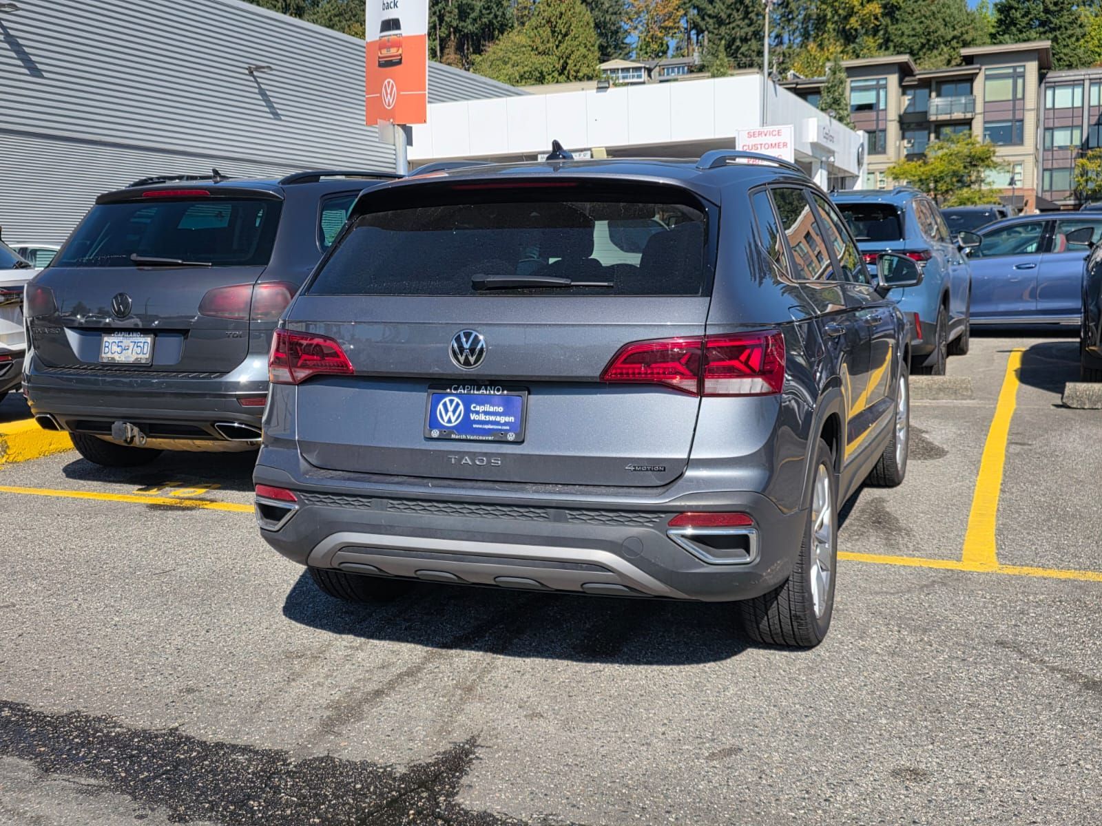 Photo 2022 Volkswagen Taos Comfortline #3