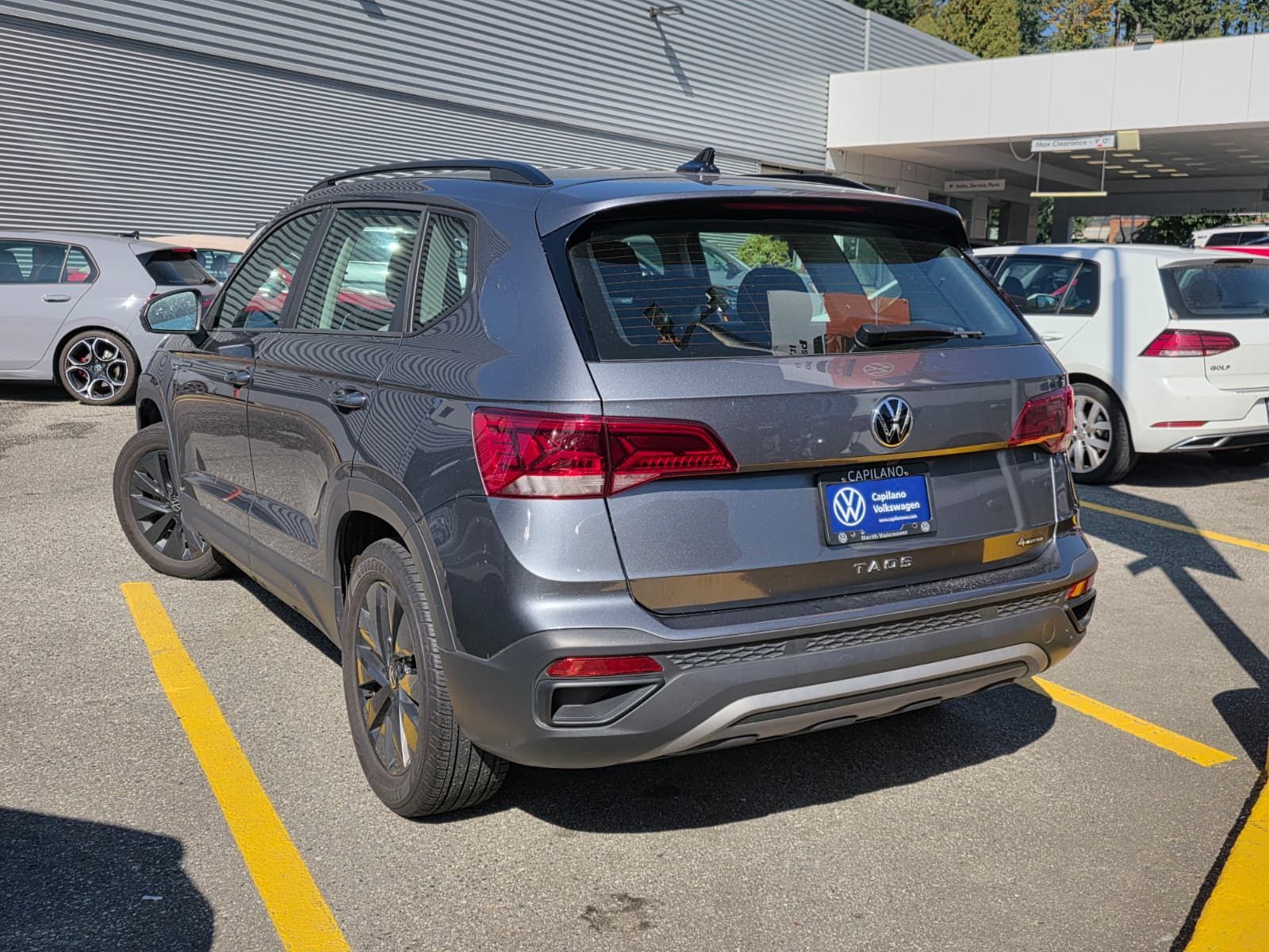 Photo 2022 Volkswagen Taos Trendline #3