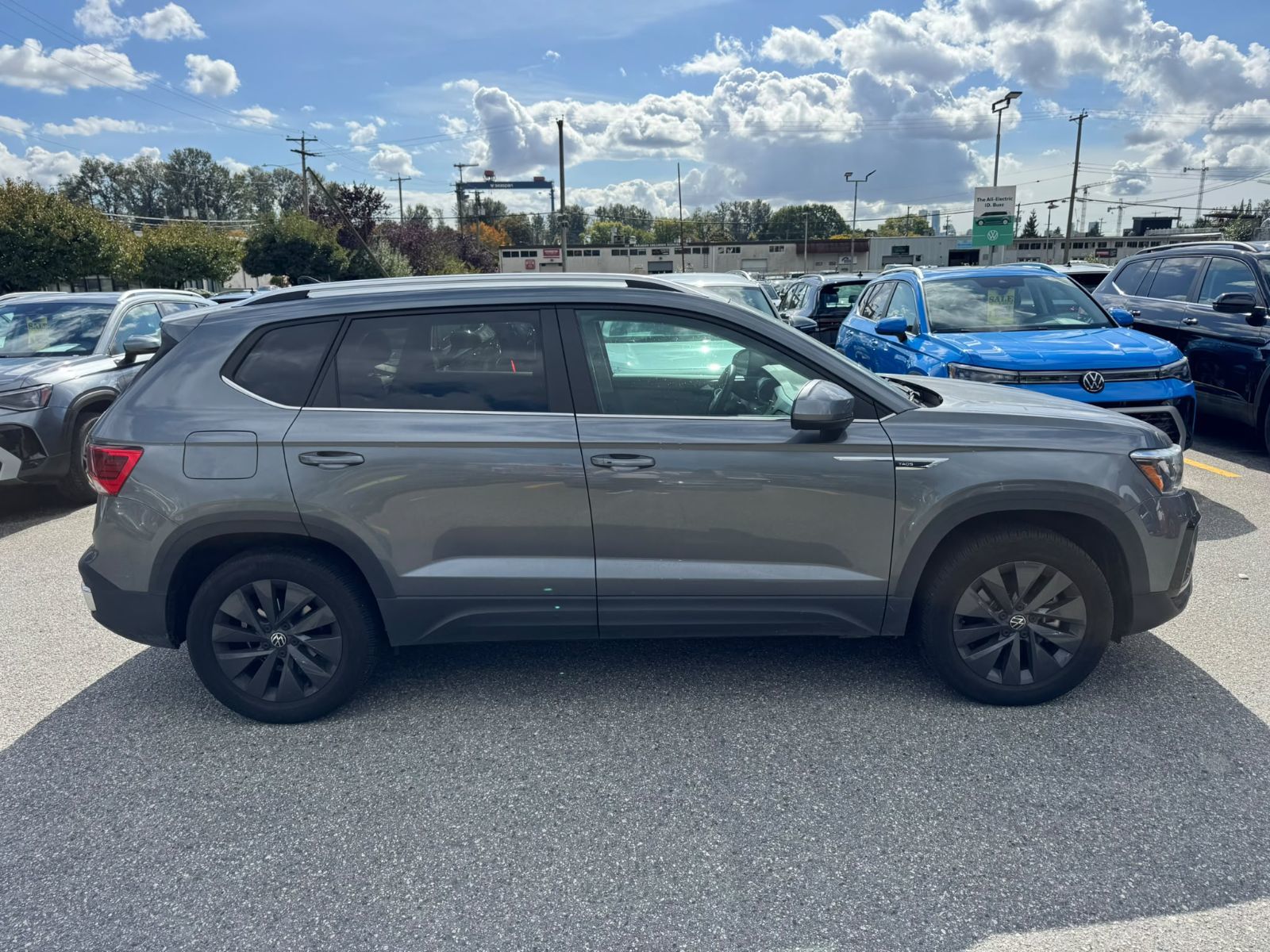 Photo 2022 Volkswagen Taos Comfortline 4MOTION #8