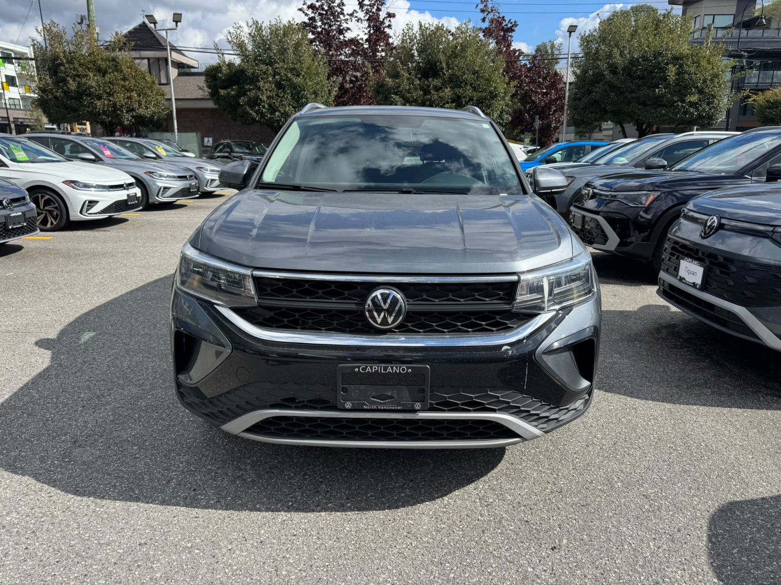 Photo 2022 Volkswagen Taos Comfortline 4MOTION #2