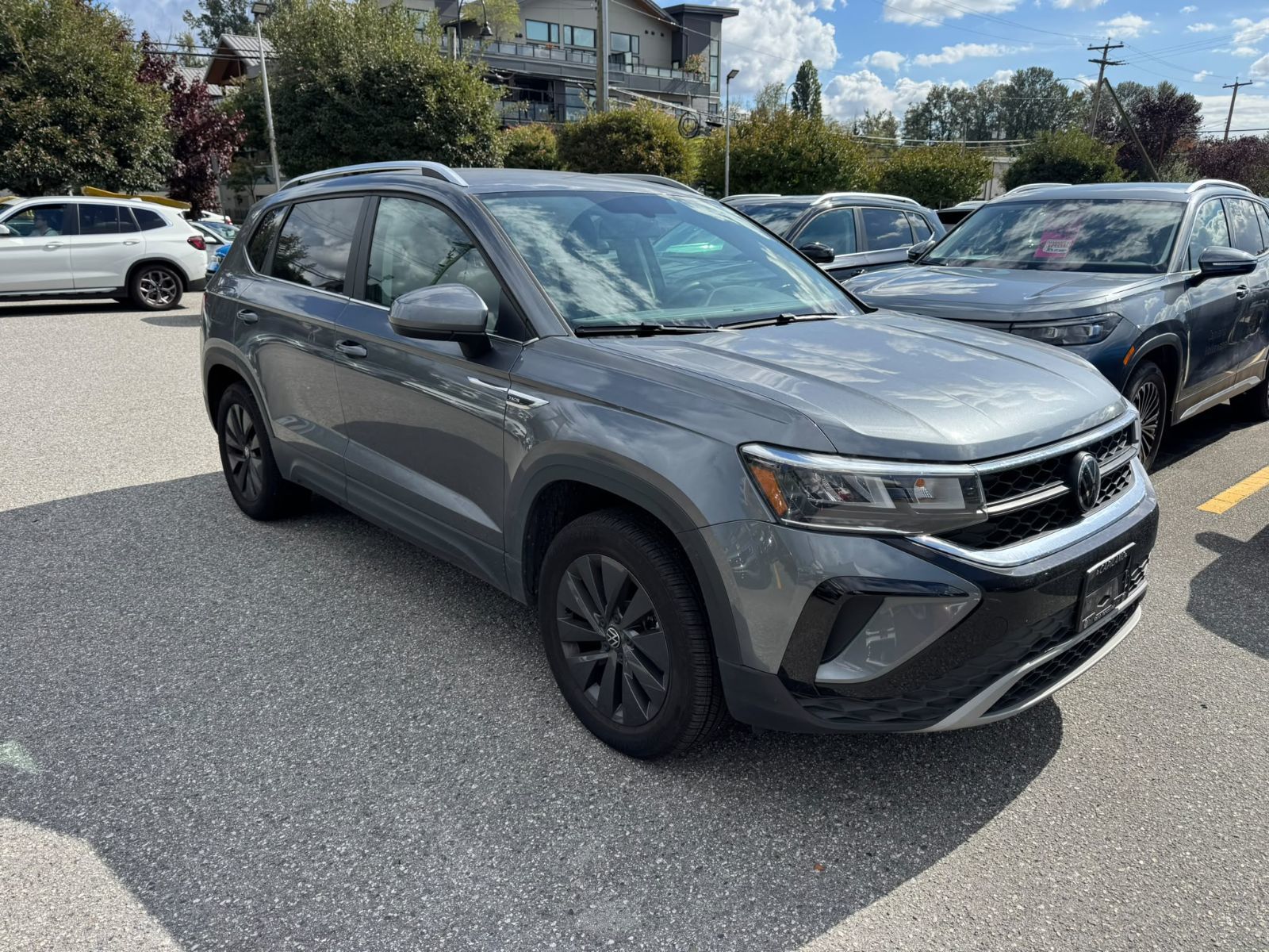 Photo 2022 Volkswagen Taos Comfortline 4MOTION #3