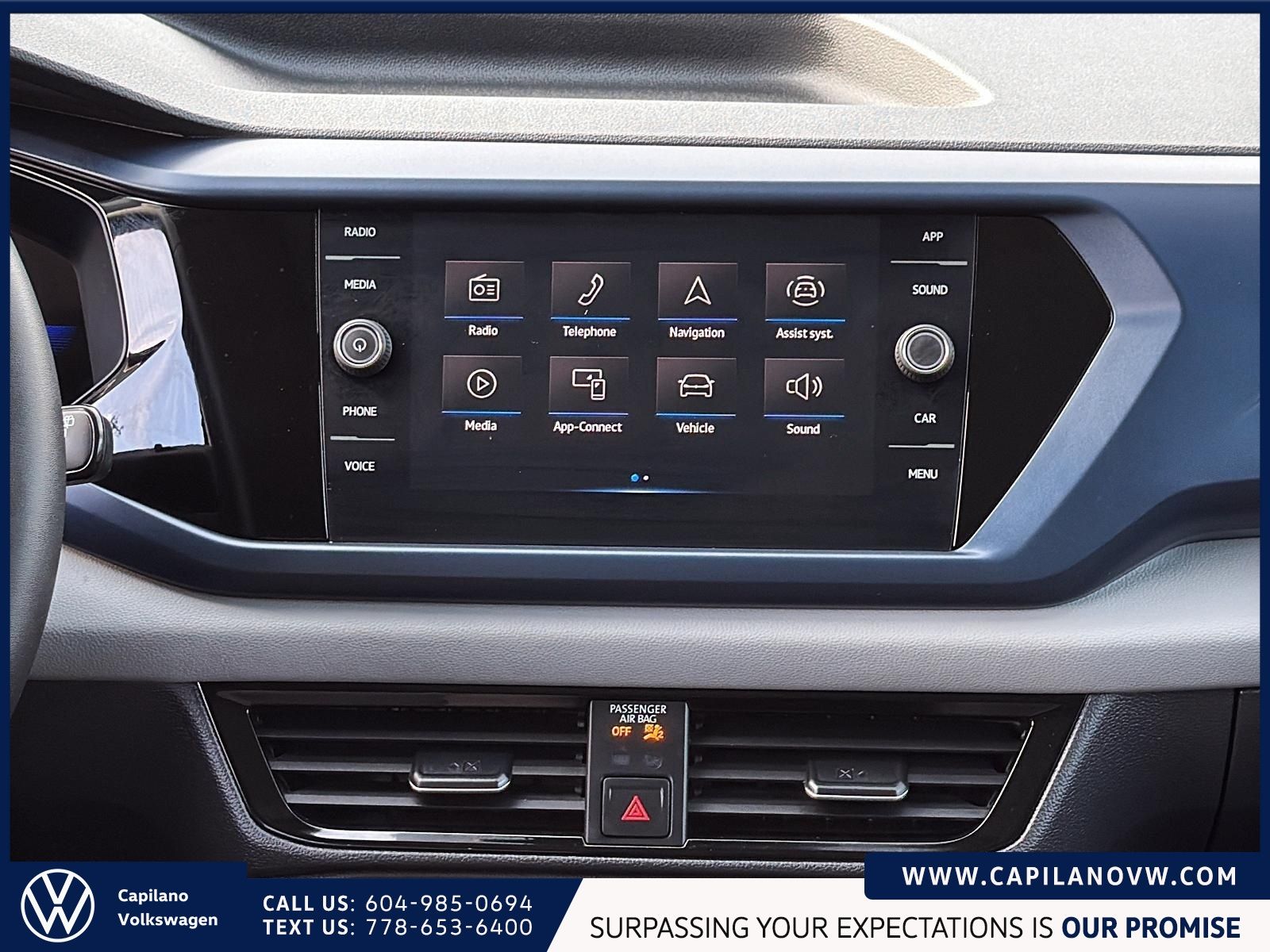 2023 Volkswagen Taos Comfortline 4MOTION | Panoramic Sunroof Local, One Owner, Low KM!