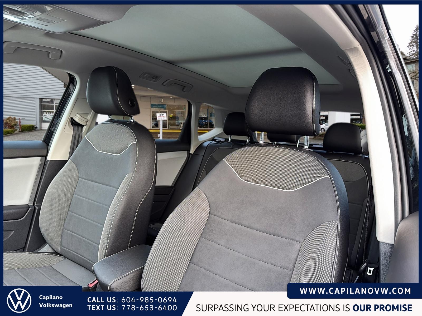 2023 Volkswagen Taos Comfortline 4MOTION | Panoramic Sunroof Local, One Owner, Low KM!