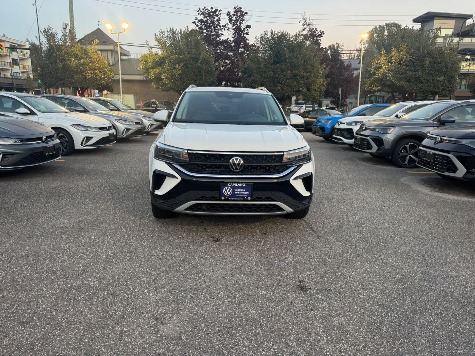 Photo 2023 Volkswagen Taos Comfortline #4