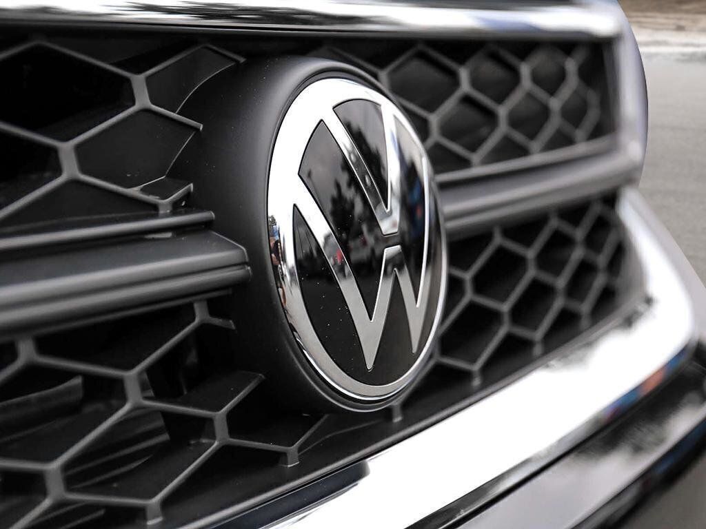 2024 Volkswagen Taos Highline 4MOTION | 19 Alloy Wheels X-Demo Special!