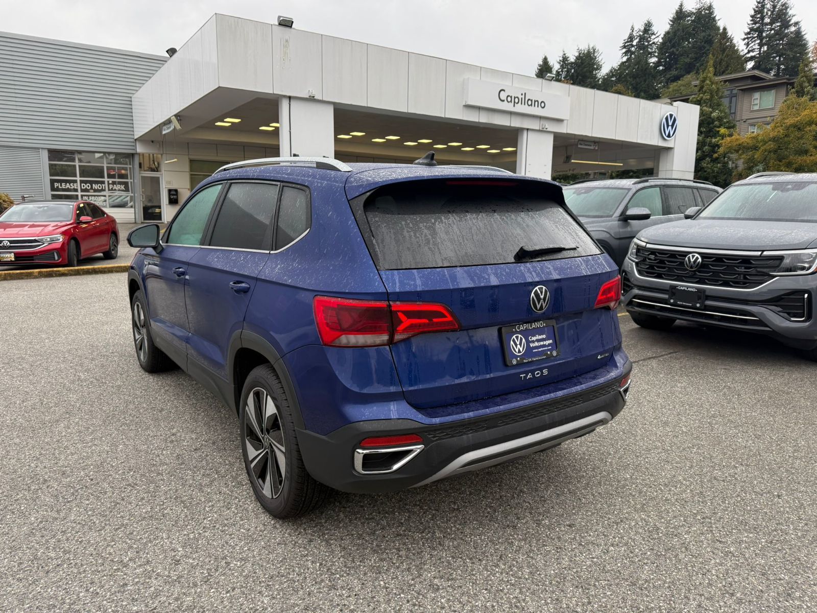 2024 Volkswagen Taos Comfortline 4MOTION | 19 Wheels & Sunroof Package Just Arrived! Local, One Owner, No Accidents