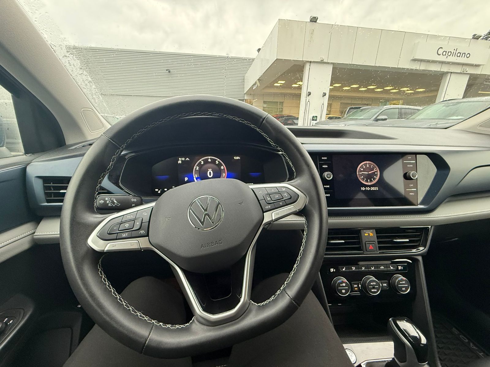 2024 Volkswagen Taos Comfortline 4MOTION | 19 Wheels & Sunroof Package Just Arrived! Local, One Owner, No Accidents