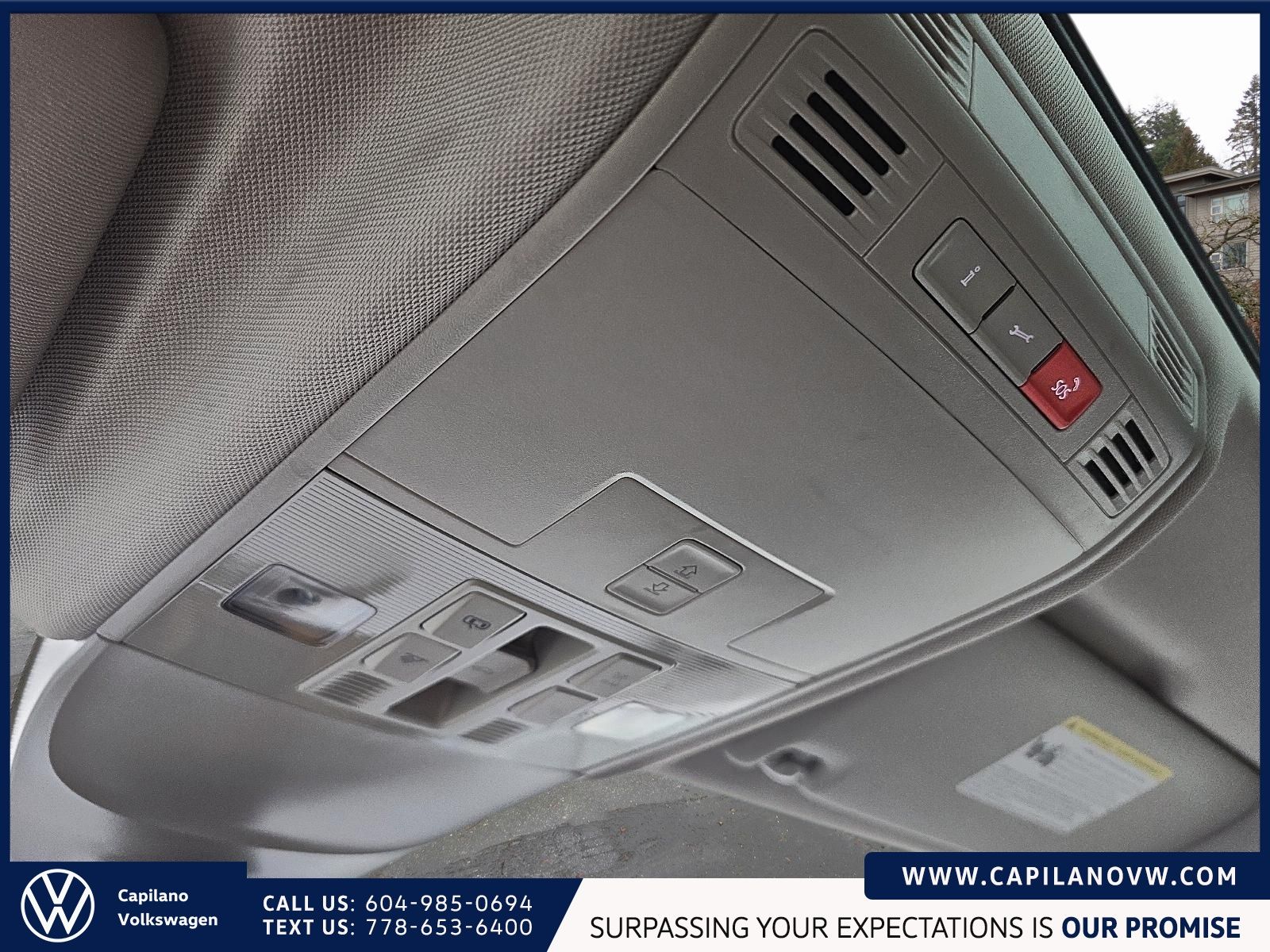 2024 Volkswagen Taos Highline 4MOTION Just Arrived! Local Vehicle, Low KM, No Accidents