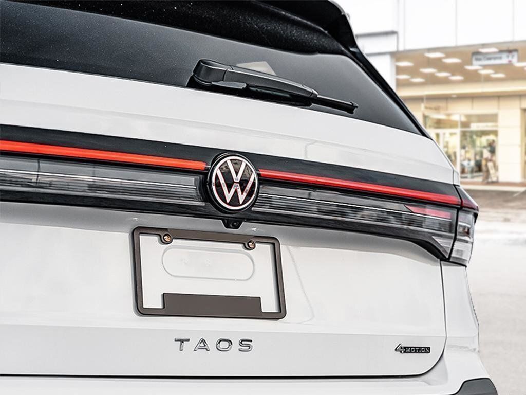 2025 Volkswagen Taos Trendline 4MOTION