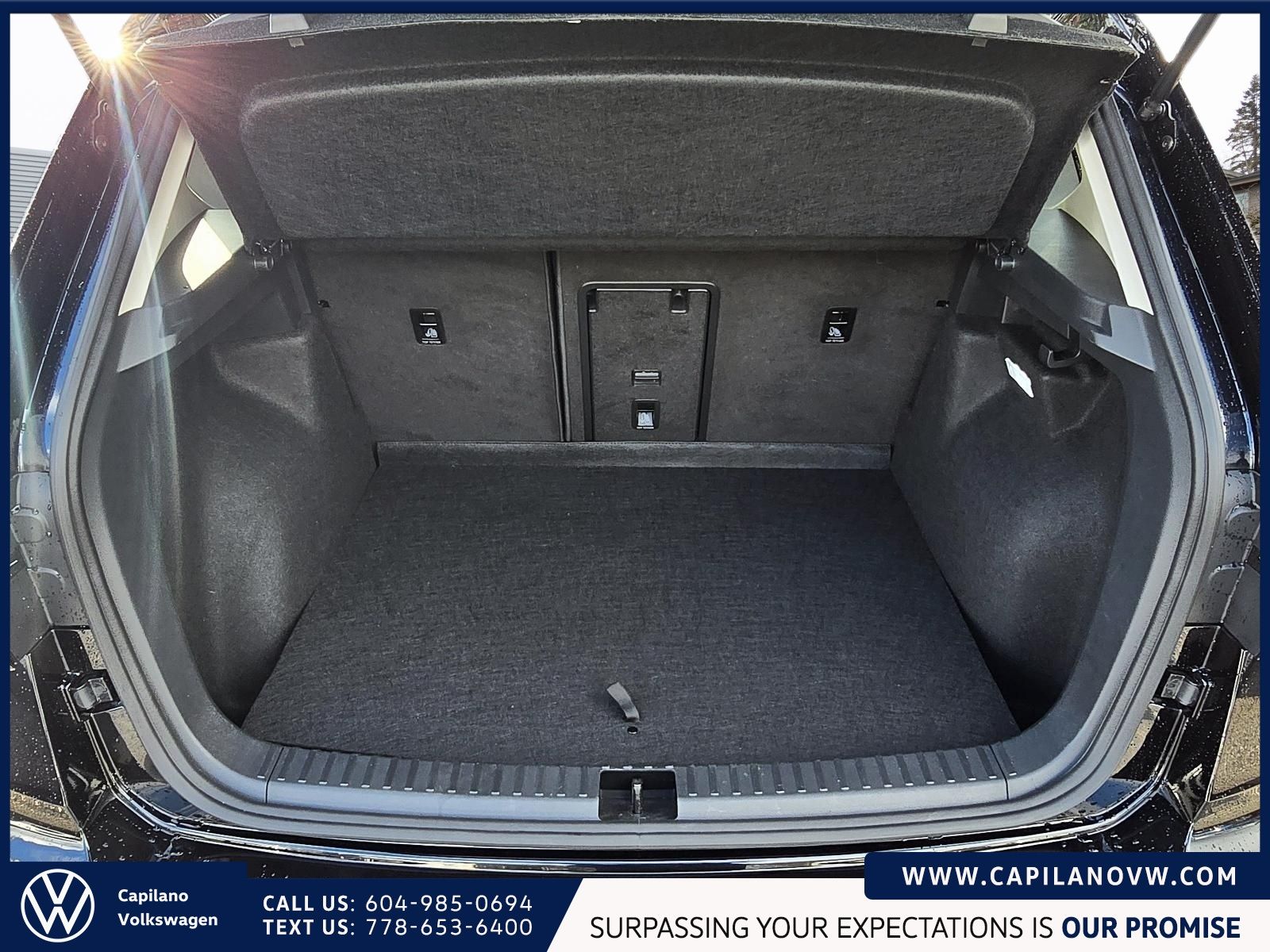 Photo 2025 Volkswagen Taos Comfortline #7
