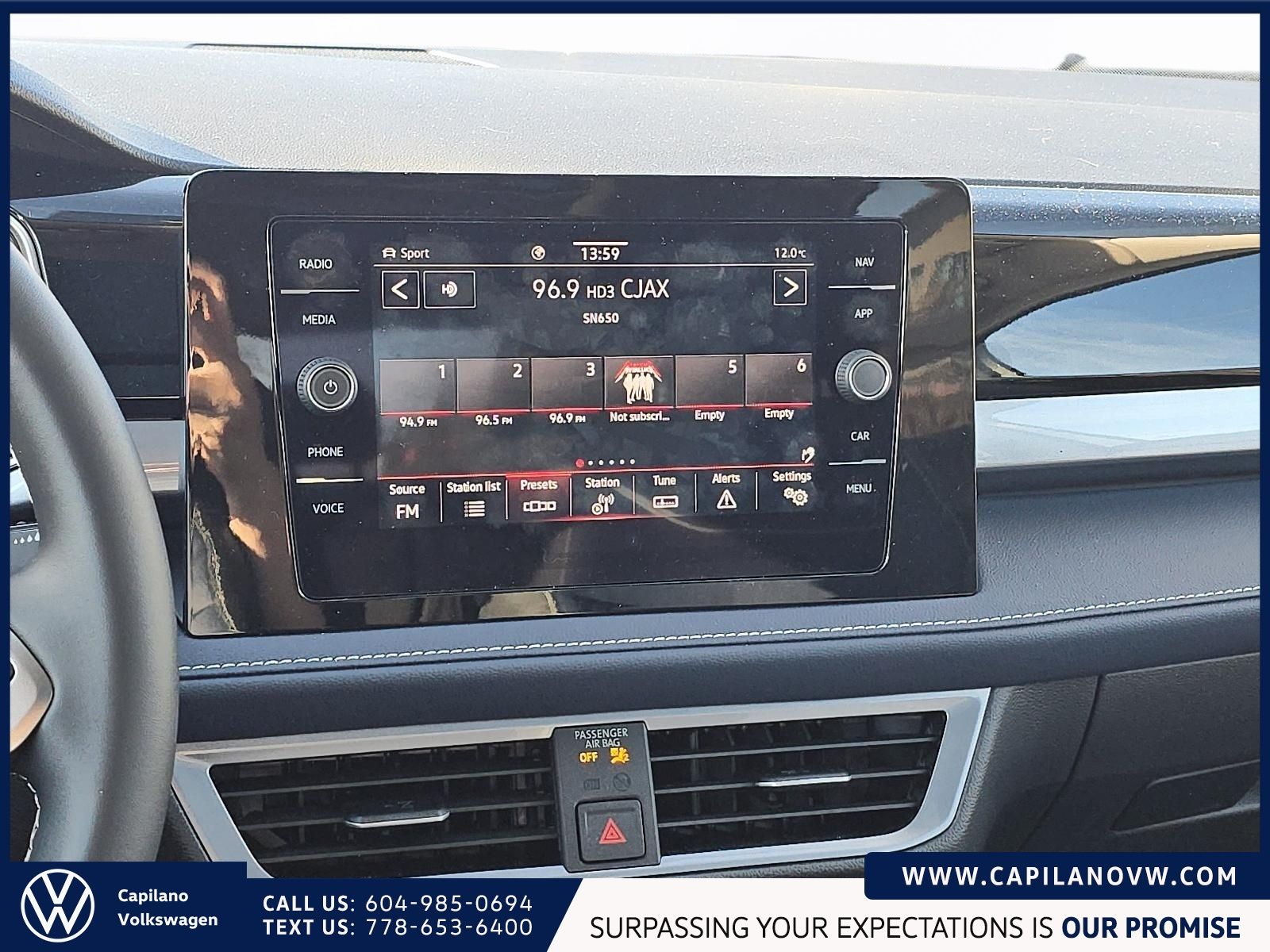 2026 Volkswagen Taos Highline 4MOTION X-Demo Special!