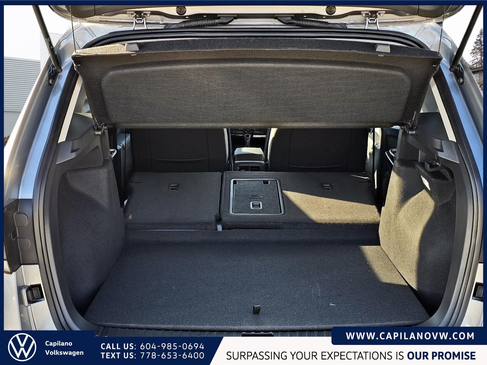 2026 Volkswagen Taos Highline 4MOTION X-Demo Special!