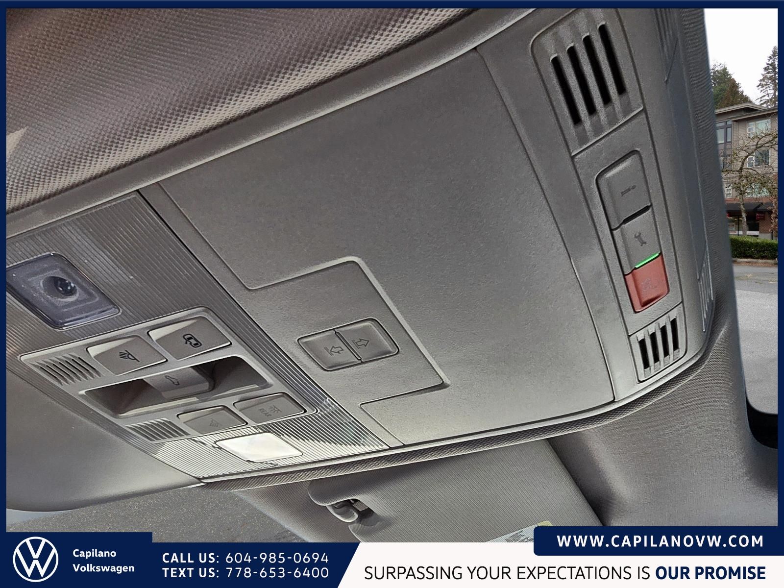 2026 Volkswagen Taos Highline 4MOTION X-Demo Special!