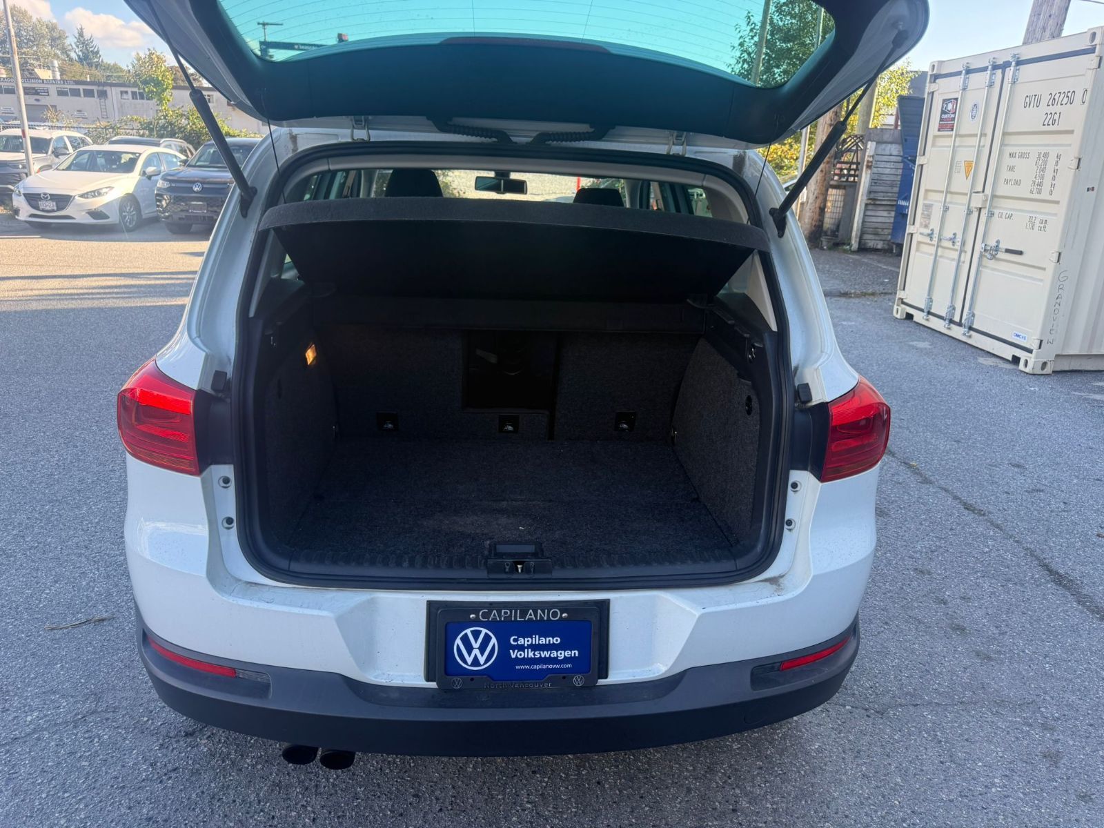 Photo 2016 Volkswagen Tiguan 2.0T Special Edition #2