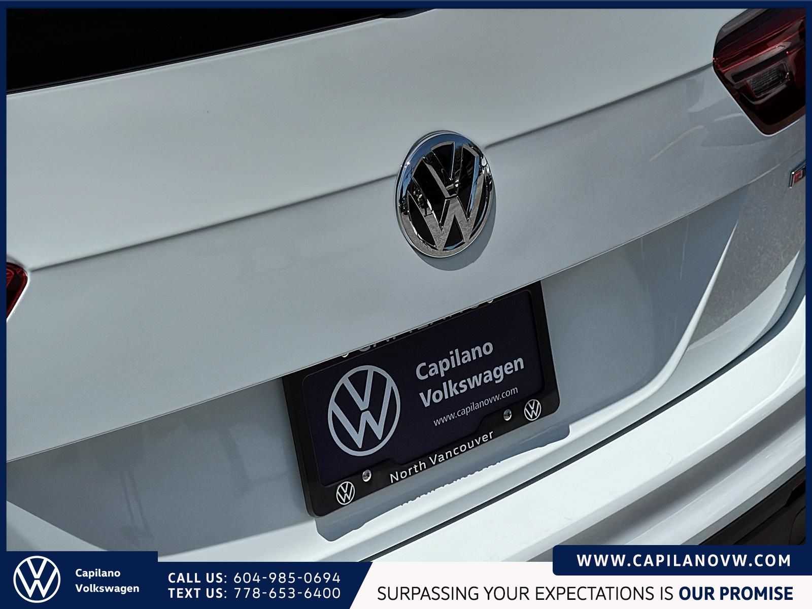 2021 Volkswagen Tiguan Comfortline 4MOTION + Panoramic Sunroof Just Arrived! Local, One Owner, No Accidents