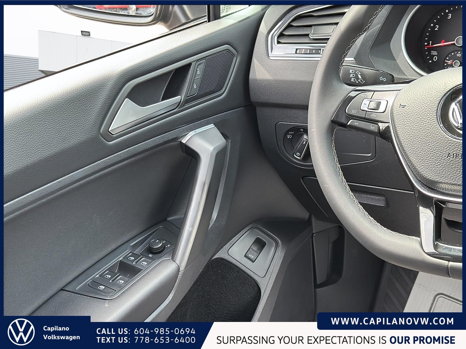 2021 Volkswagen Tiguan Comfortline 4MOTION + Panoramic Sunroof Just Arrived! Local, Low Km