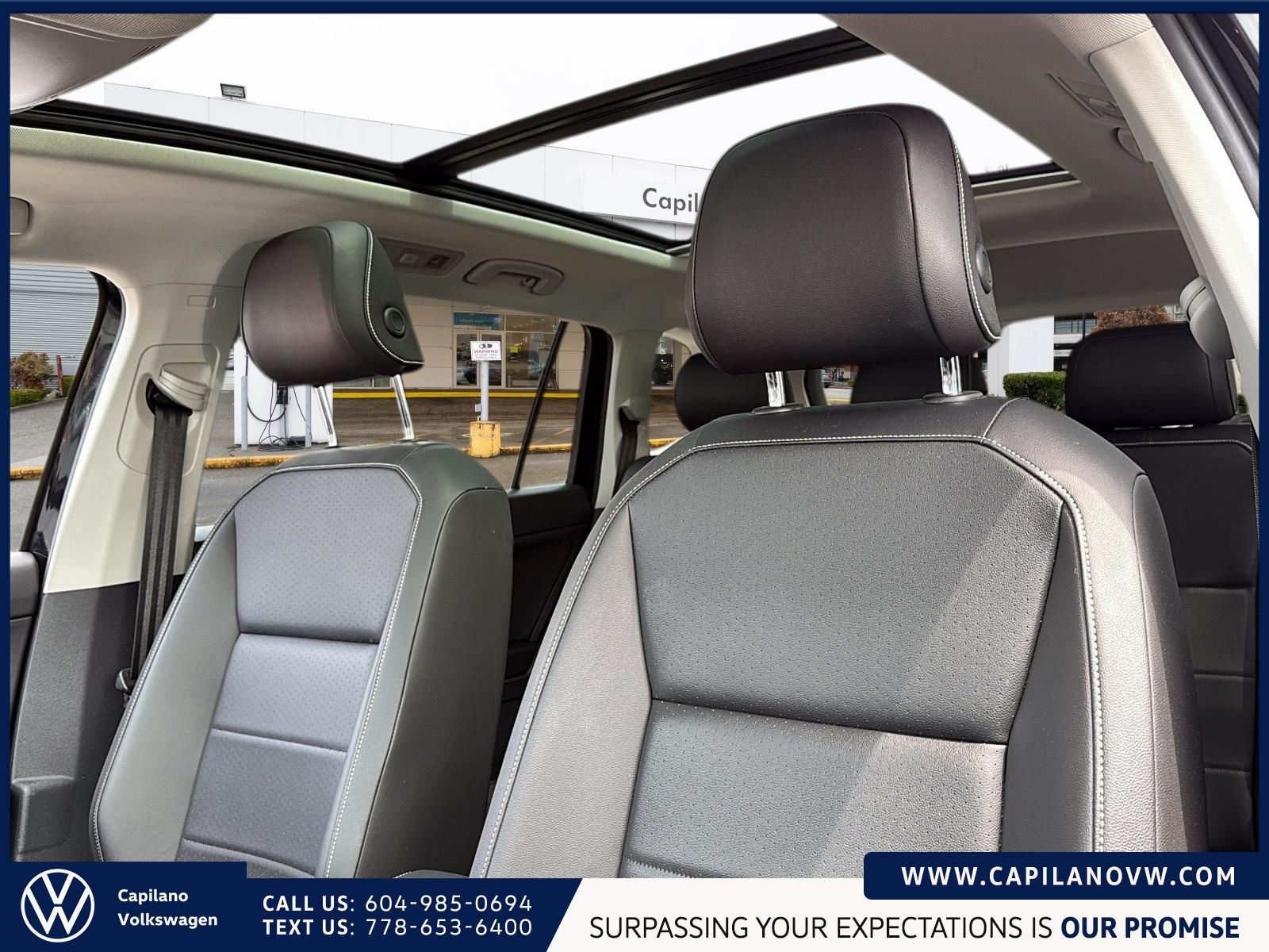 2021 Volkswagen Tiguan Comfortline 4MOTION + Panoramic Sunroof Just Arrived! Local, Low Km