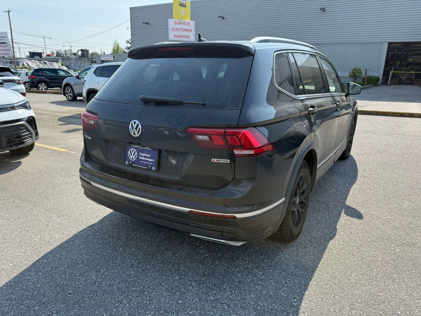 2021 Volkswagen Tiguan Highline R-Line 4MOTION 3rd Row Package | Local, One Owner, No Accidents!