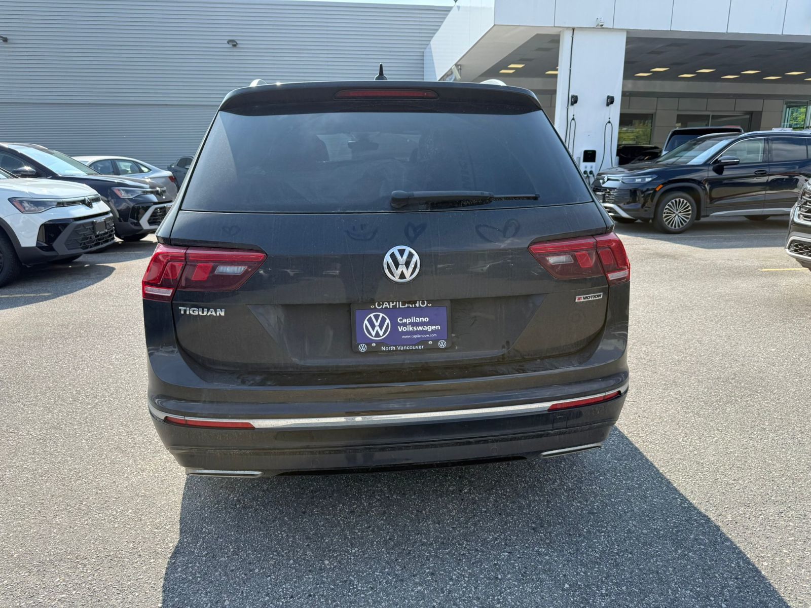 2021 Volkswagen Tiguan Highline R-Line 4MOTION 3rd Row Package | Local, One Owner, No Accidents!