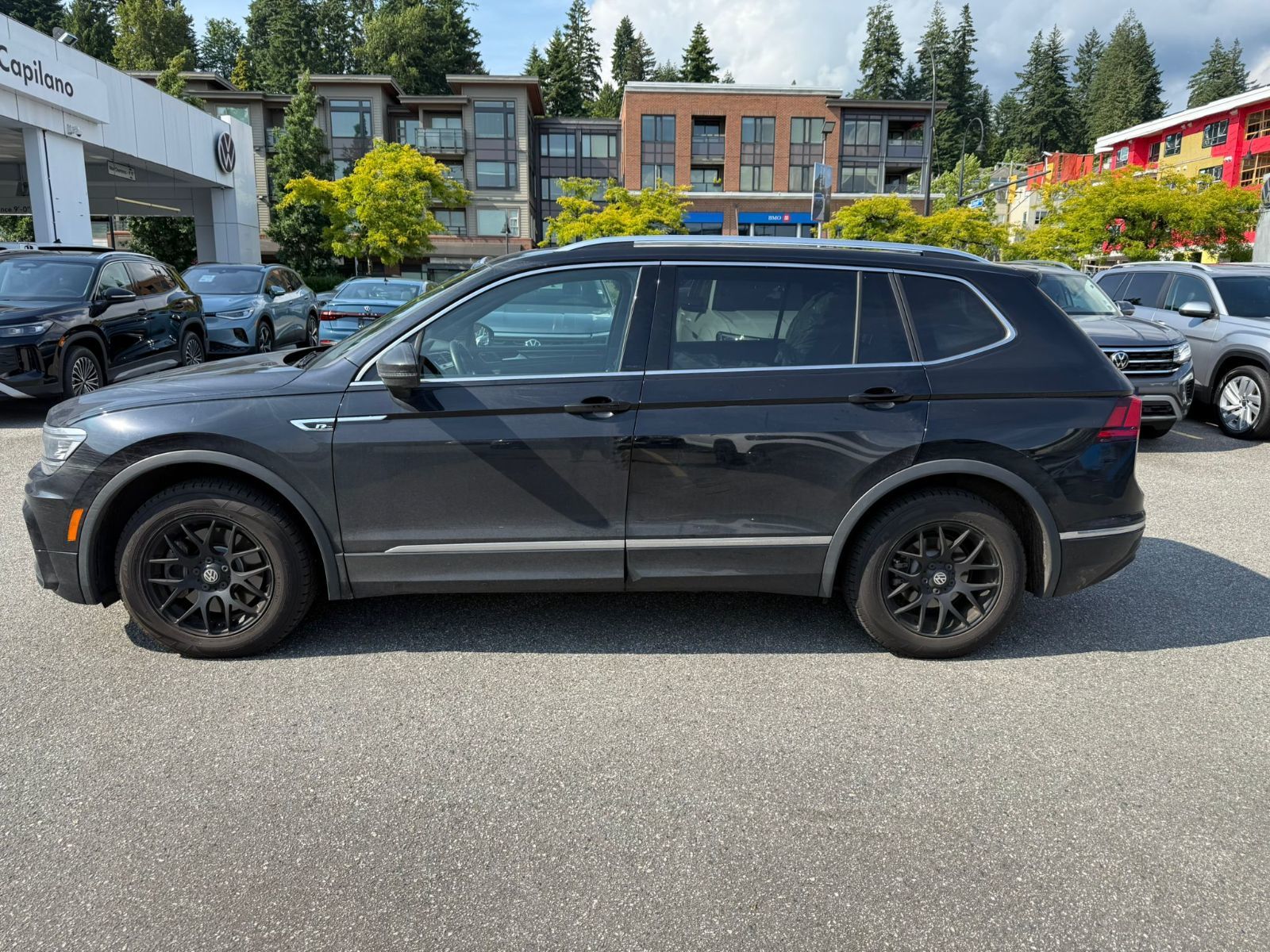 2021 Volkswagen Tiguan Highline R-Line 4MOTION 3rd Row Package | Local, One Owner, No Accidents!