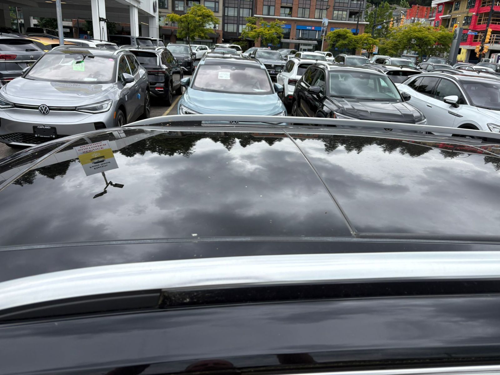 2021 Volkswagen Tiguan Highline R-Line 4MOTION Just Arrived! Local, One Owner, No Accidents, Low KM