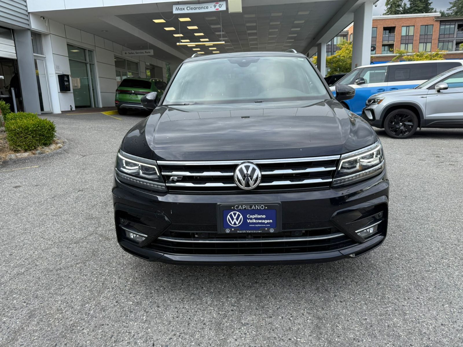 2021 Volkswagen Tiguan Highline Just Arrived! Local, One Owner, Well-Equipped