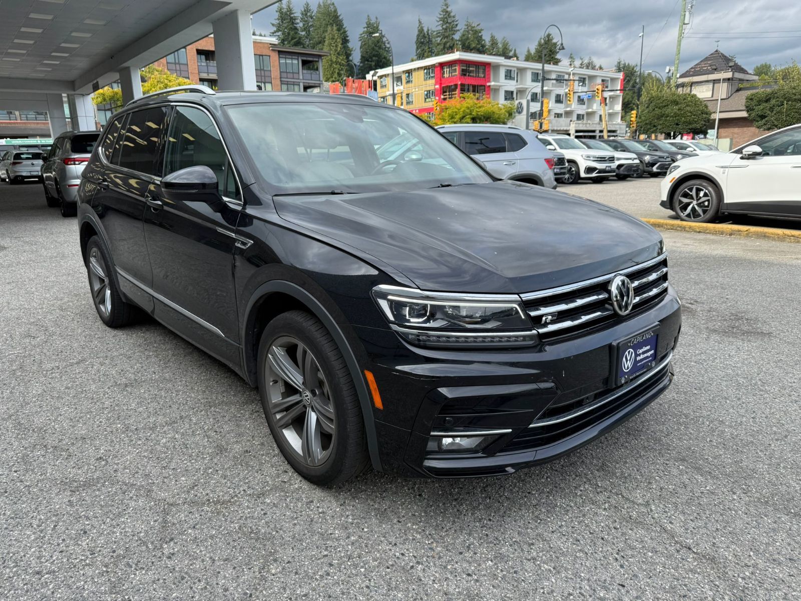 2021 Volkswagen Tiguan Highline Just Arrived! Local, One Owner, Well-Equipped