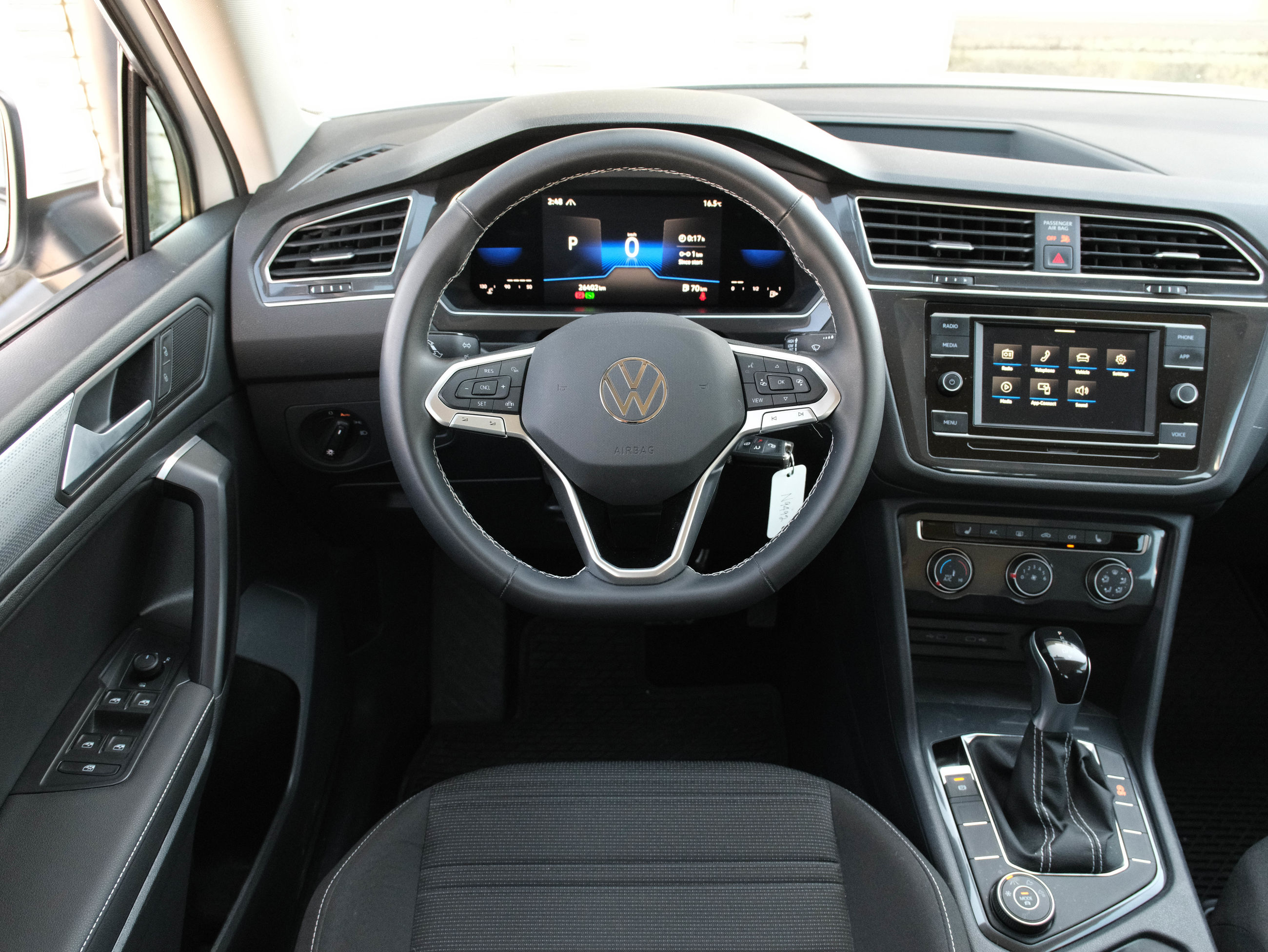 2022 Volkswagen Tiguan Trendline 2.0T 8sp at w/Tip 4M