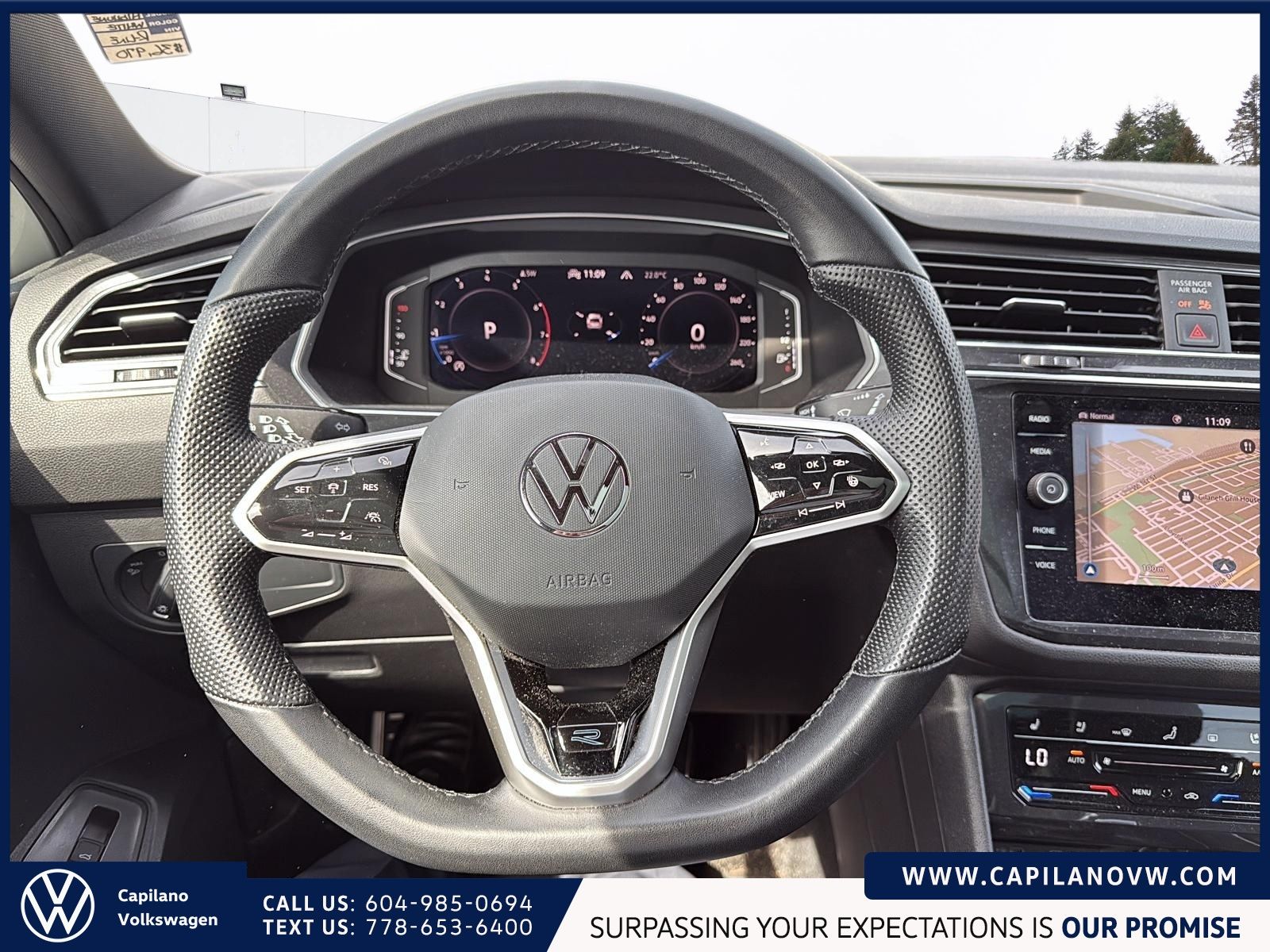 2022 Volkswagen Tiguan Highline R-Line 4MOTION Just Arrived! Local, One Owner, Fully Equipped, Low KM!