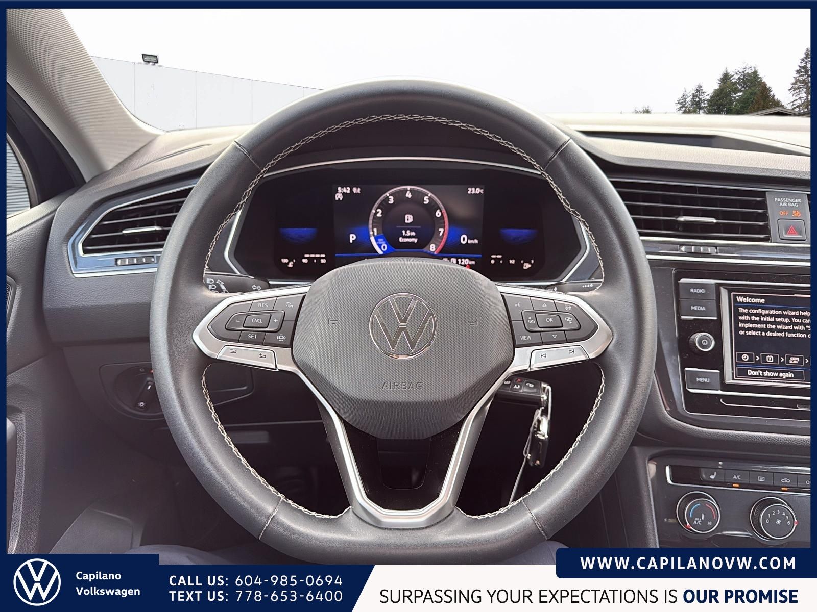 2022 Volkswagen Tiguan Trendline 2.0 TSI 4MOTION Just Arrived! Local, One Owner, AWD