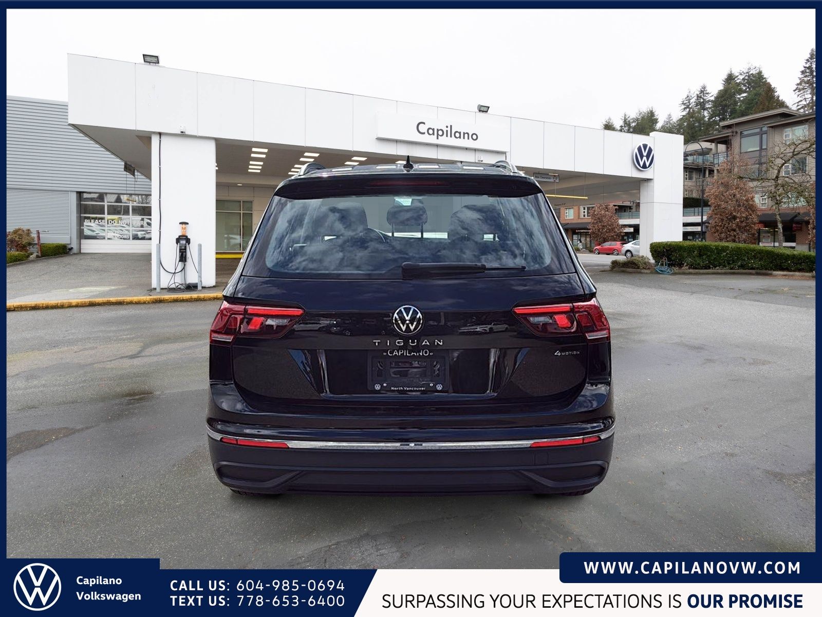 2022 Volkswagen Tiguan Trendline 2.0 TSI 4MOTION Just Arrived! Local, One Owner, AWD