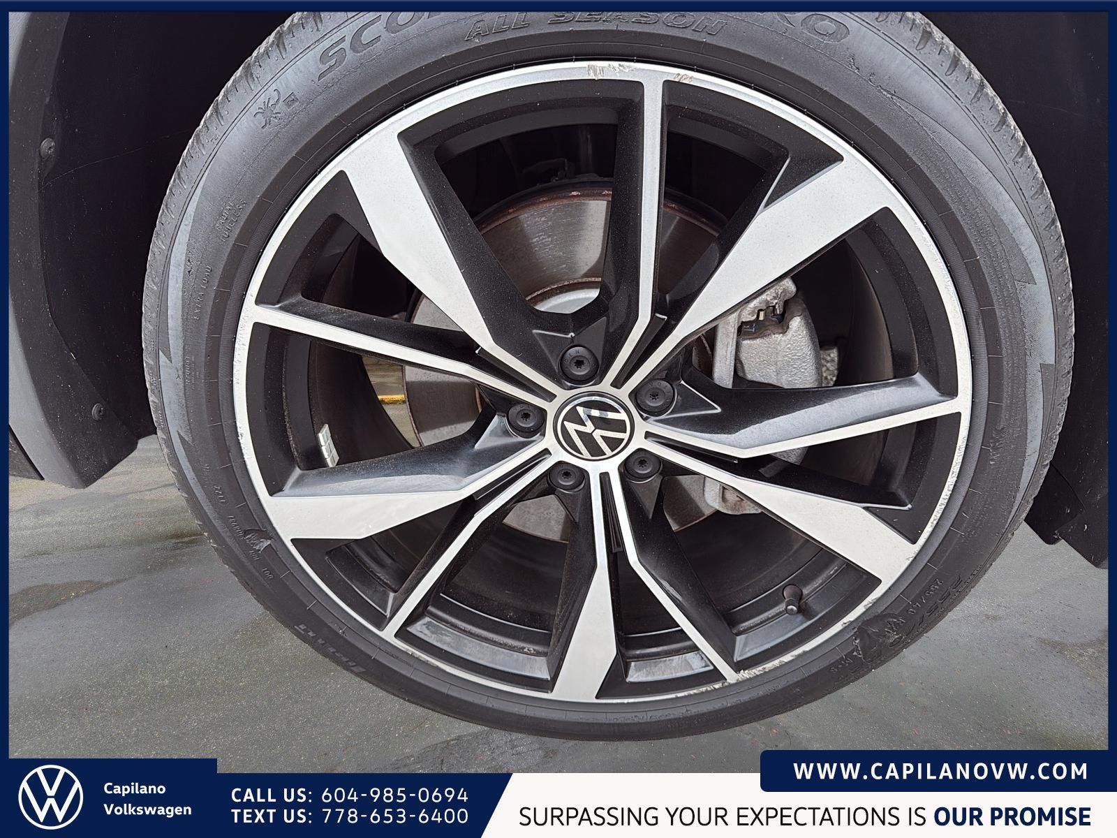 2022 Volkswagen Tiguan Highline R-Line 4MOTION Just Arrived! *Passenger Side Mirror To Be Repaired Prior To Sale*