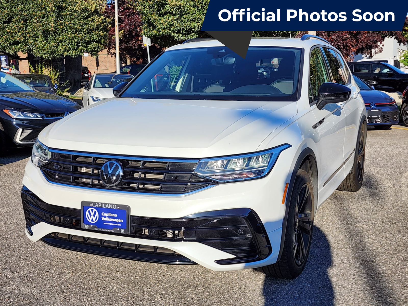 Photo 2023 Volkswagen Tiguan Comfortline R-Line Black Edition #1