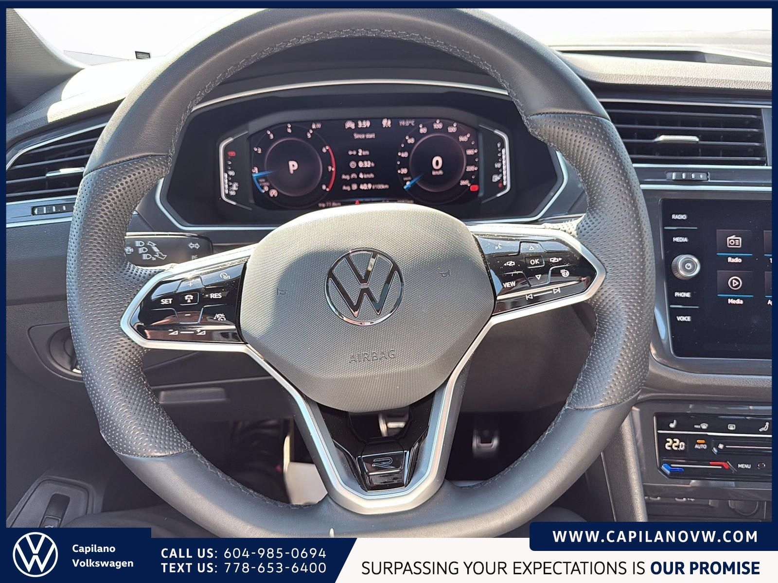 2024 Volkswagen Tiguan Comfortline R-Line Black Just Arrived! Local, One Owner, Low KM