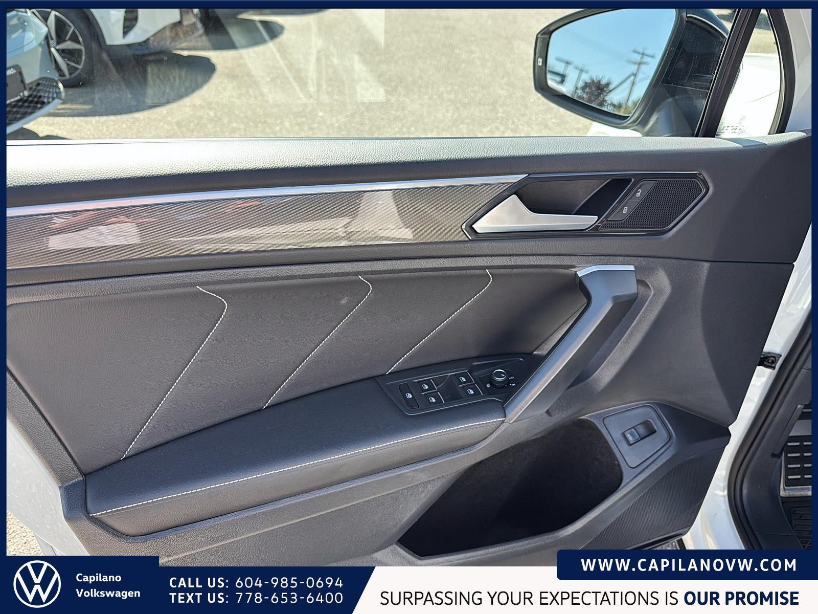 2024 Volkswagen Tiguan Comfortline R-Line Black Just Arrived! Local, One Owner, Low KM