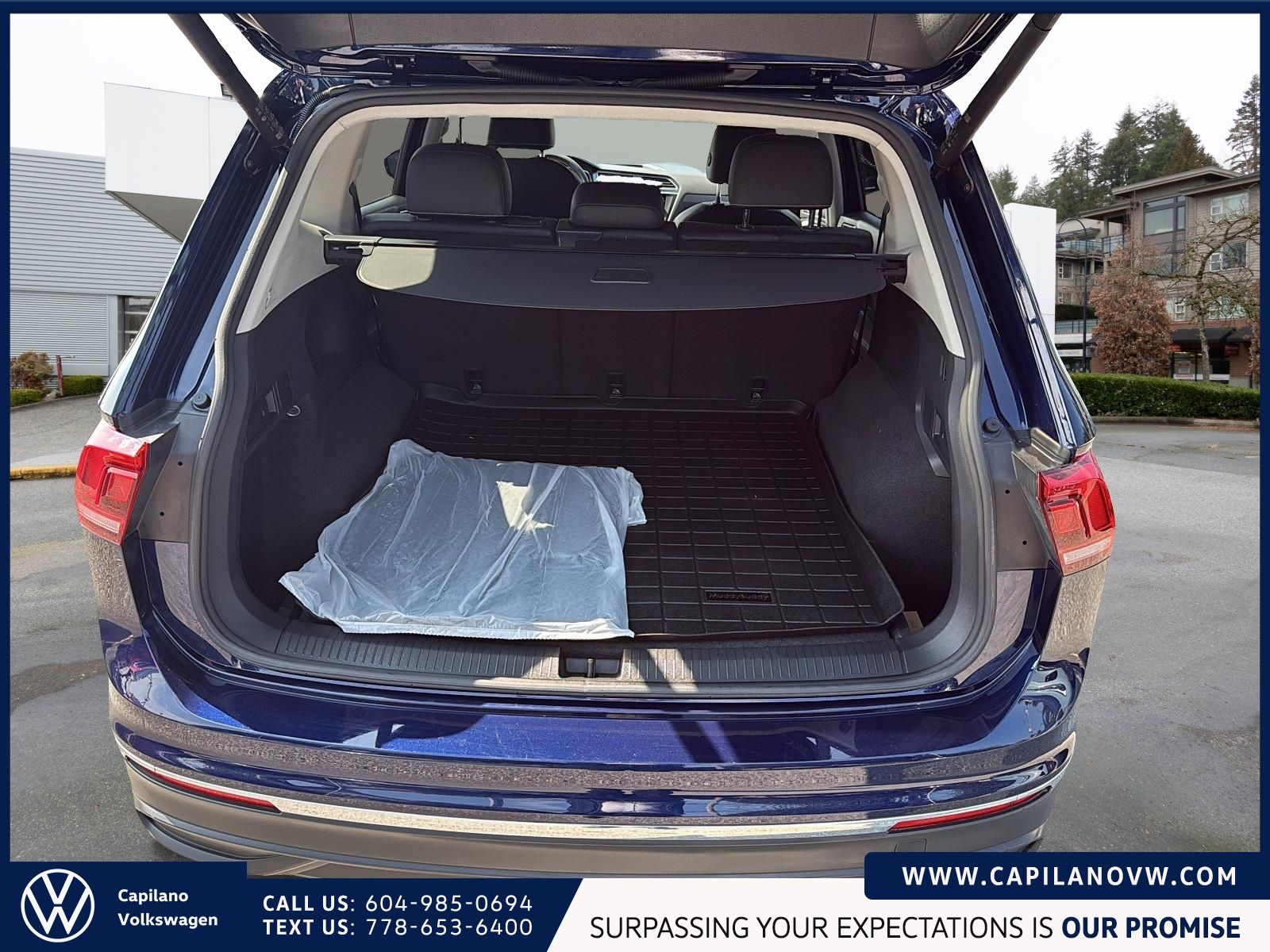 2024 Volkswagen Tiguan Comfortline 4MOTION Just Arrived! Local, One Owner, No Accidents