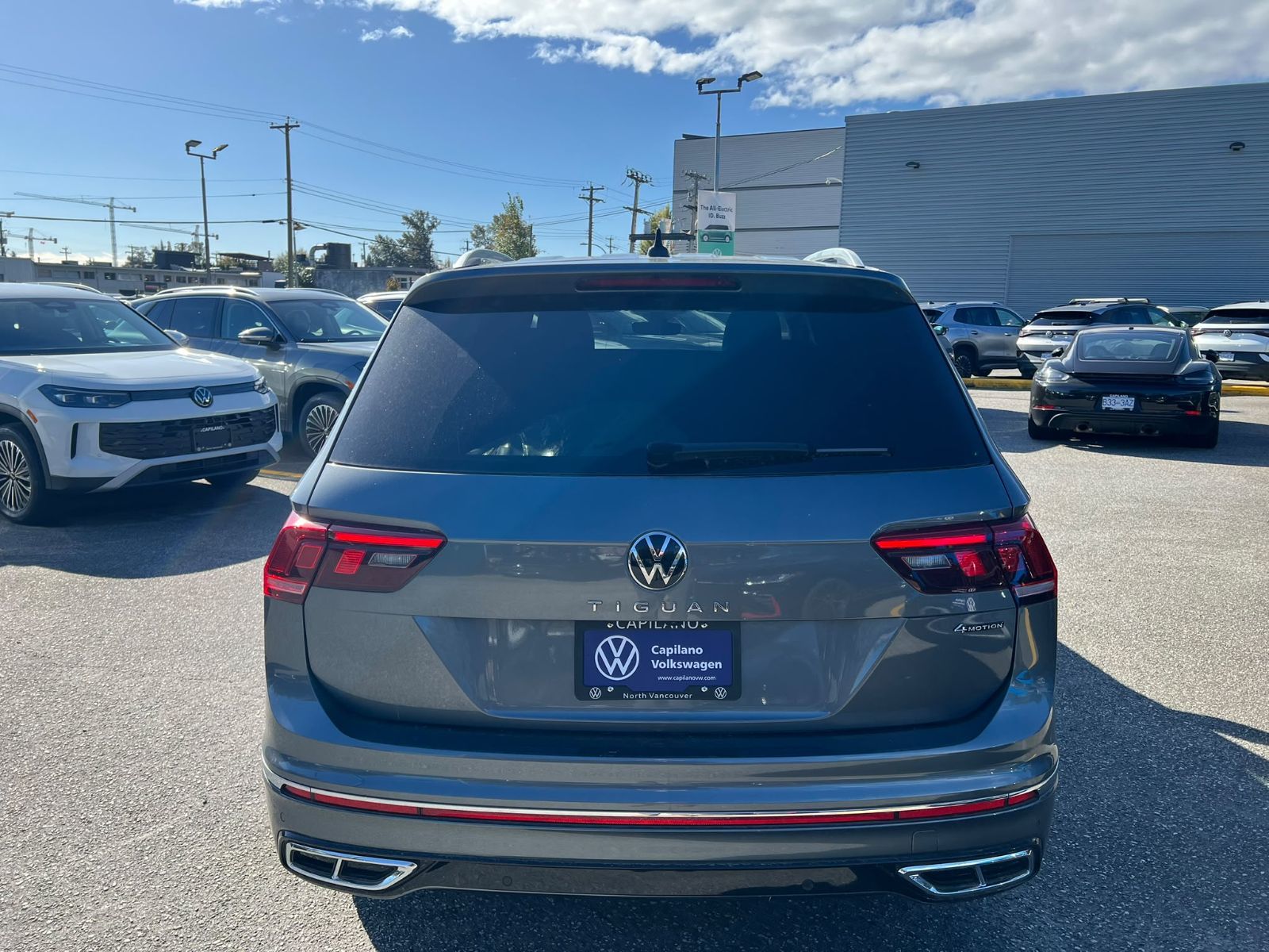 Photo 2024 Volkswagen Tiguan Highline R-Line #4