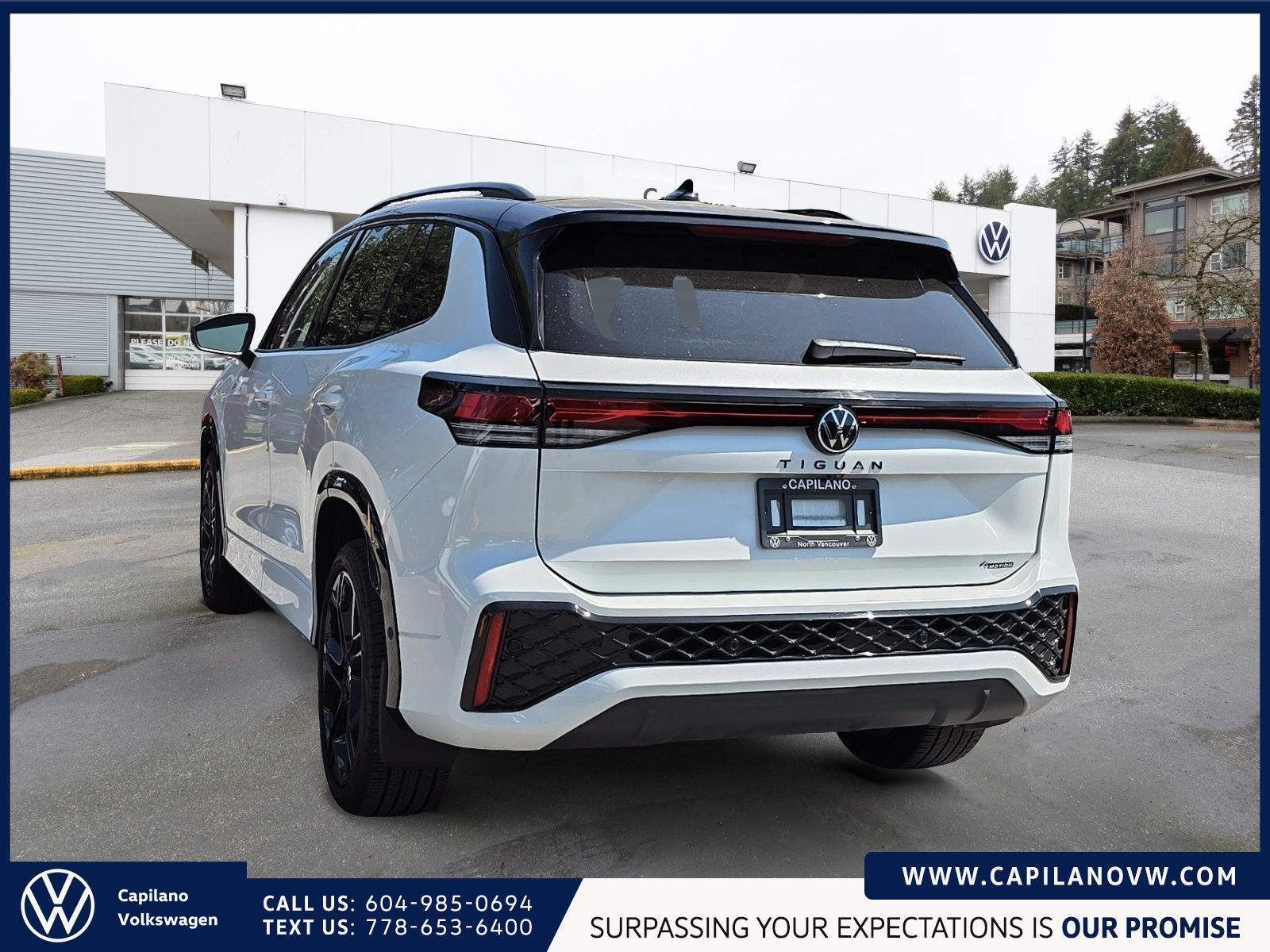 Photo 2026 Volkswagen Tiguan Comfortline R-Line Black Edition #6