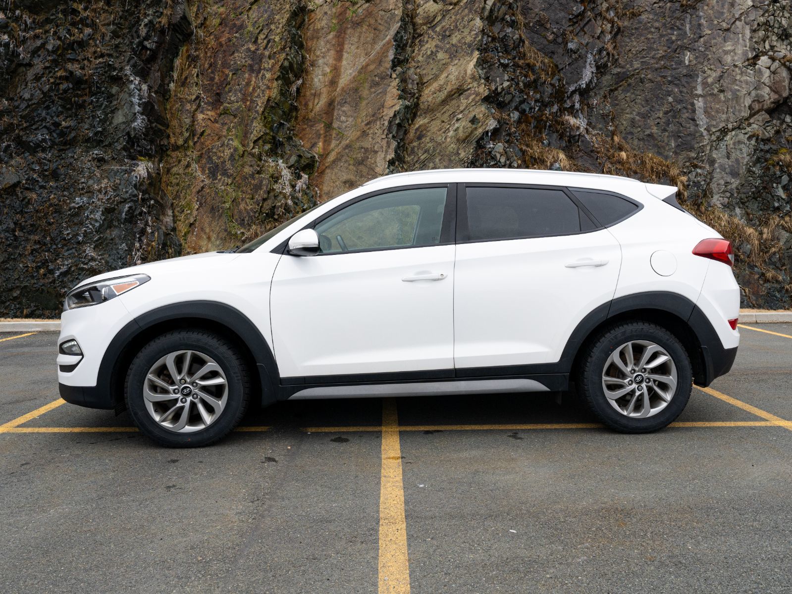 2017 Hyundai Tucson Premium-2