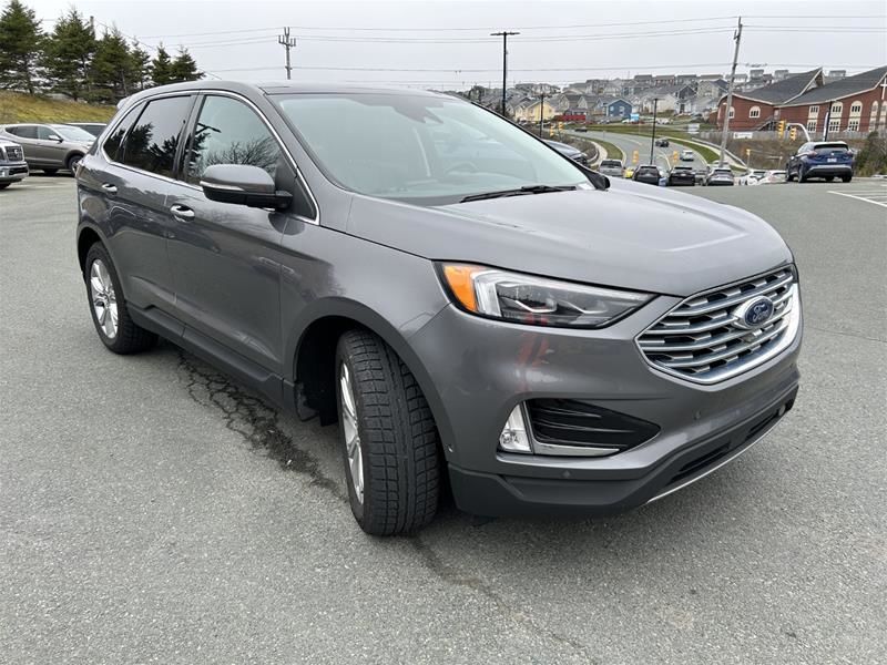 2021 Ford Edge Titanium-2