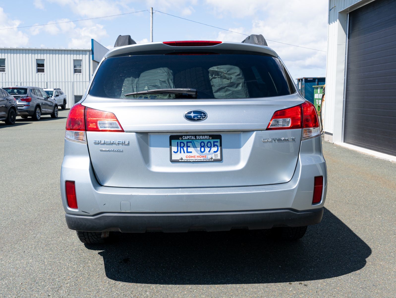 2014 Subaru Outback 2.5i Premium-4