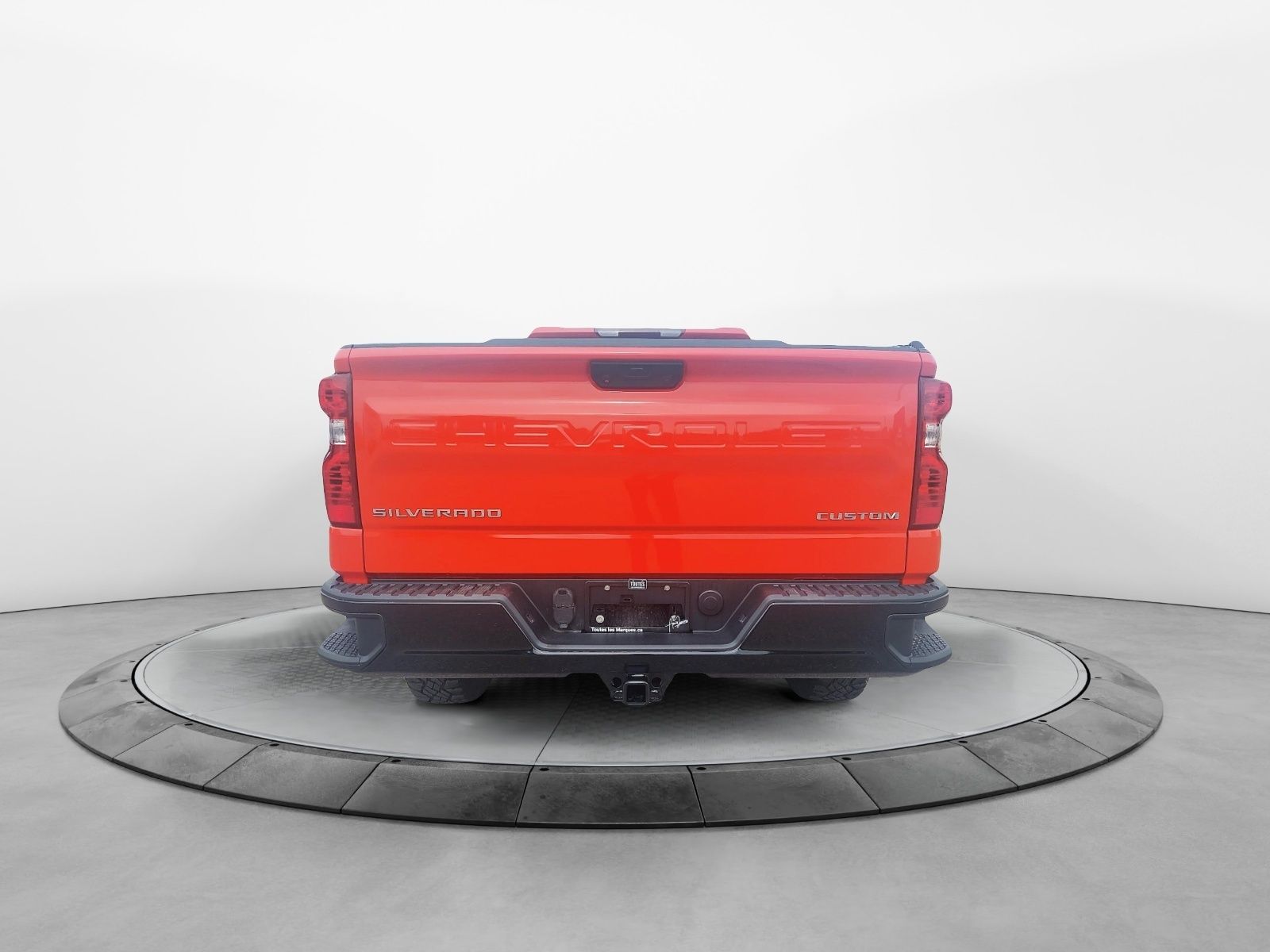 Chevrolet Silverado 1500 Custom Trail Boss 2022 — photo 3