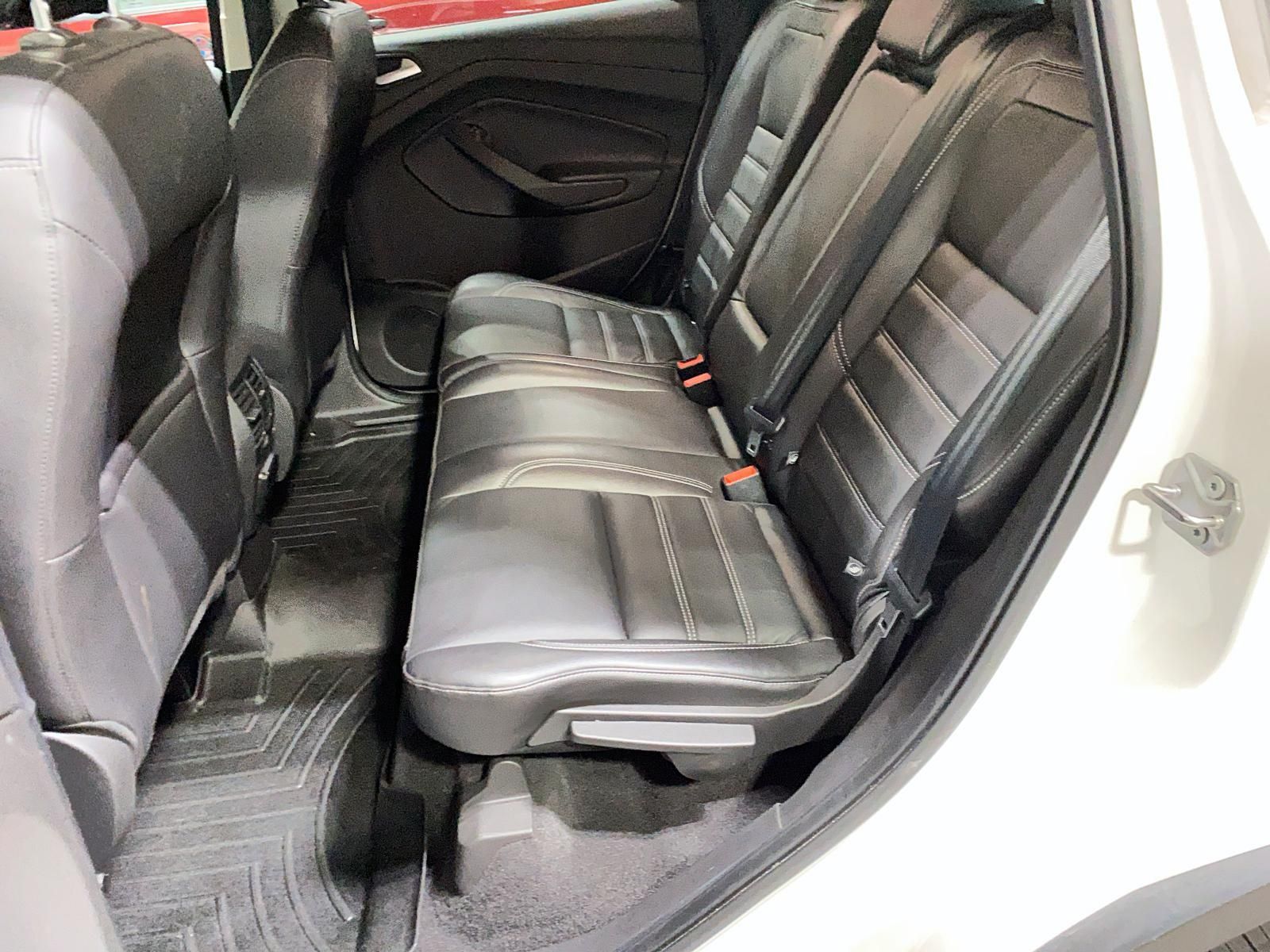 Ford Escape Titanium 2019 — photo 8