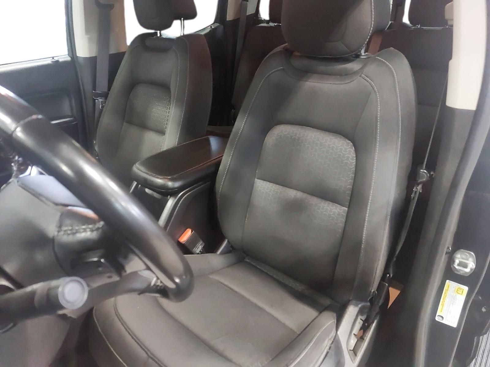 GMC Canyon 2017 — photo 8