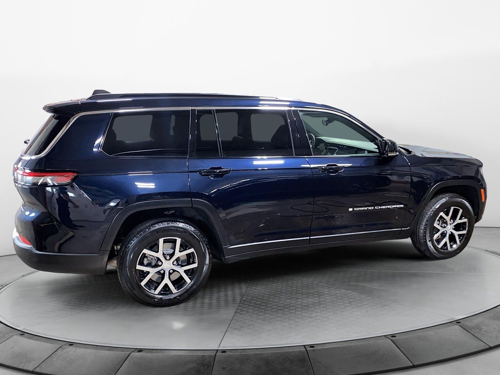 Jeep Grand Cherokee L Limited 2024 — photo 4