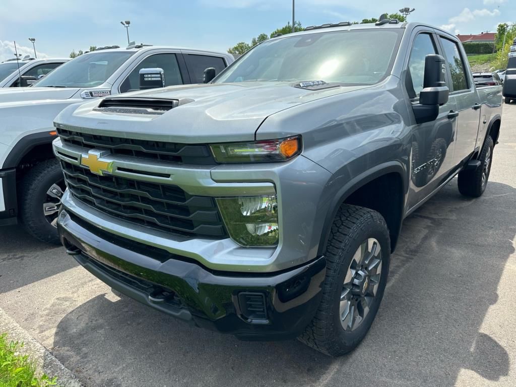 2024 Chevrolet SILVERADO 2500 HD CUSTOM