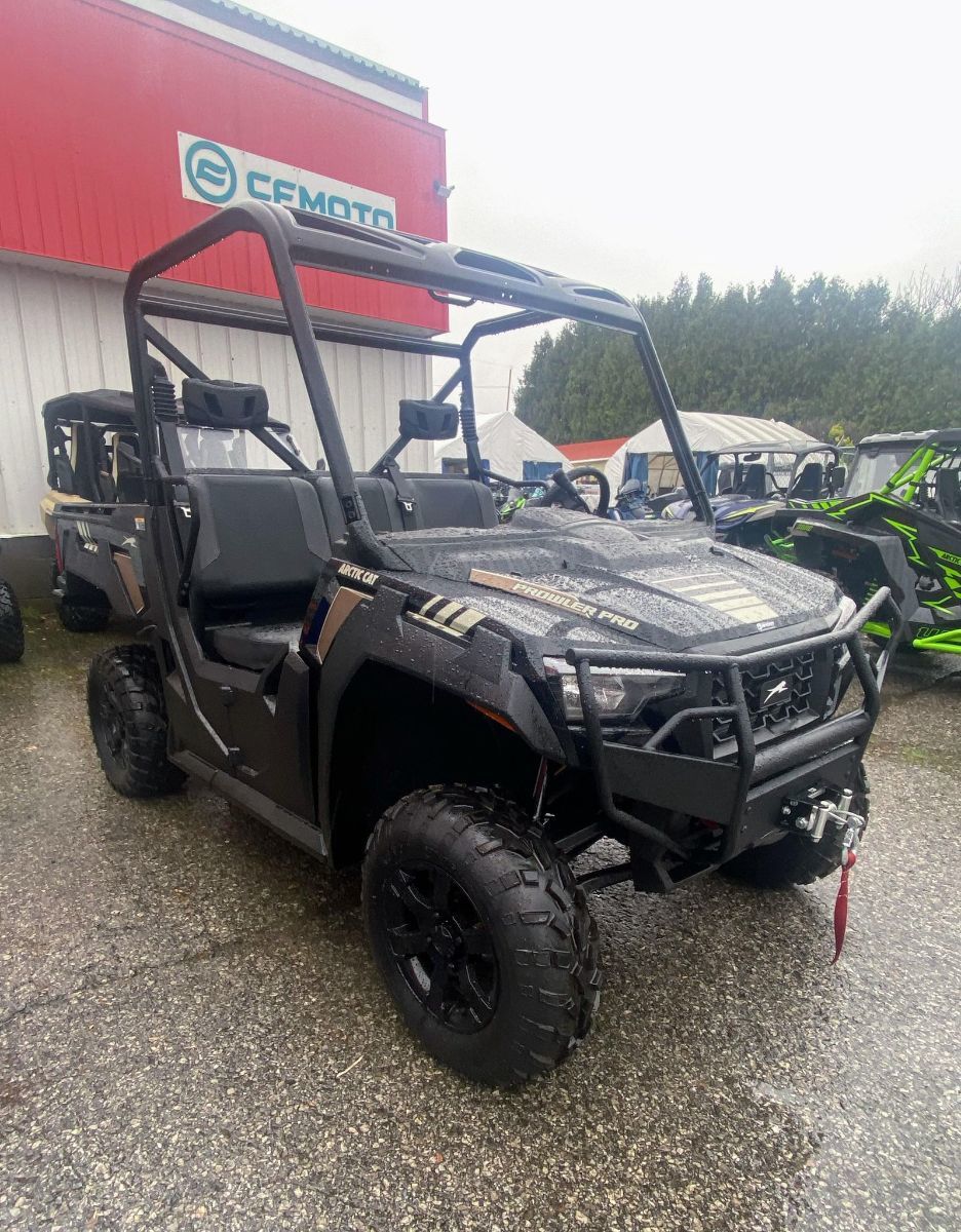 Centre du sport Lac-St-Jean à Alma | Complete inventory Arctic Cat 