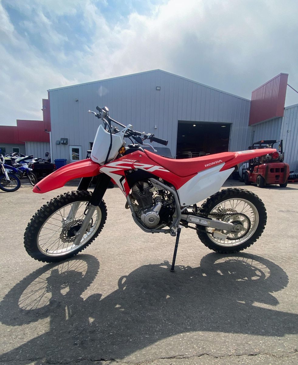 Centre du sport Lac-St-Jean à Alma | Honda CRF250 F 2019 d'occasion à ...