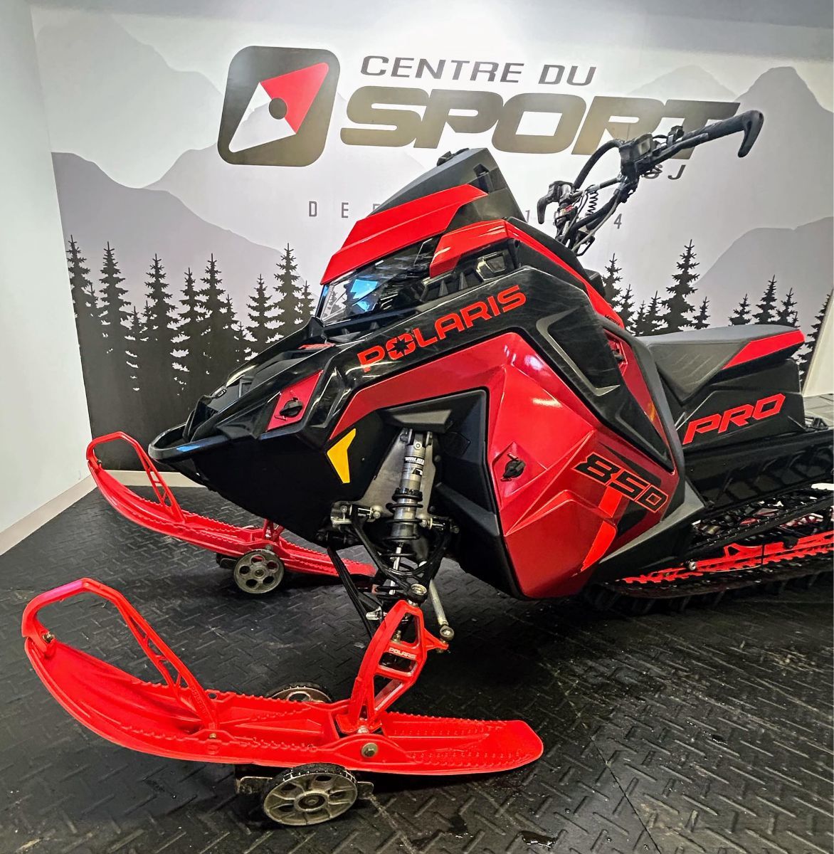 2023 Polaris 850 PRO RMK Slash 163 3 po