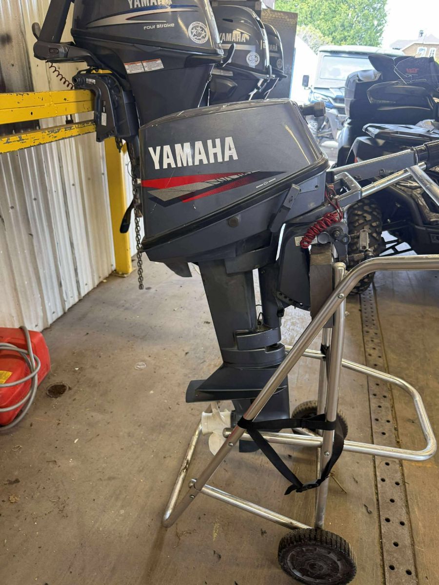 Yamaha 8 2 TEMPS 2005